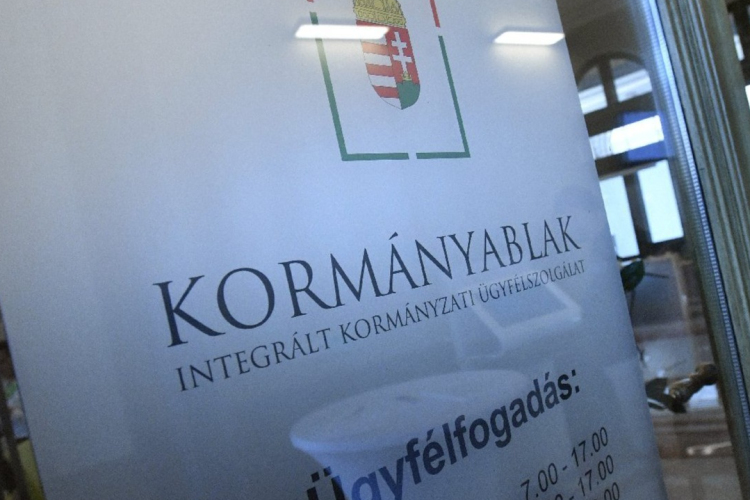 Akadozik az ügyintézés a kormányhivatalokban